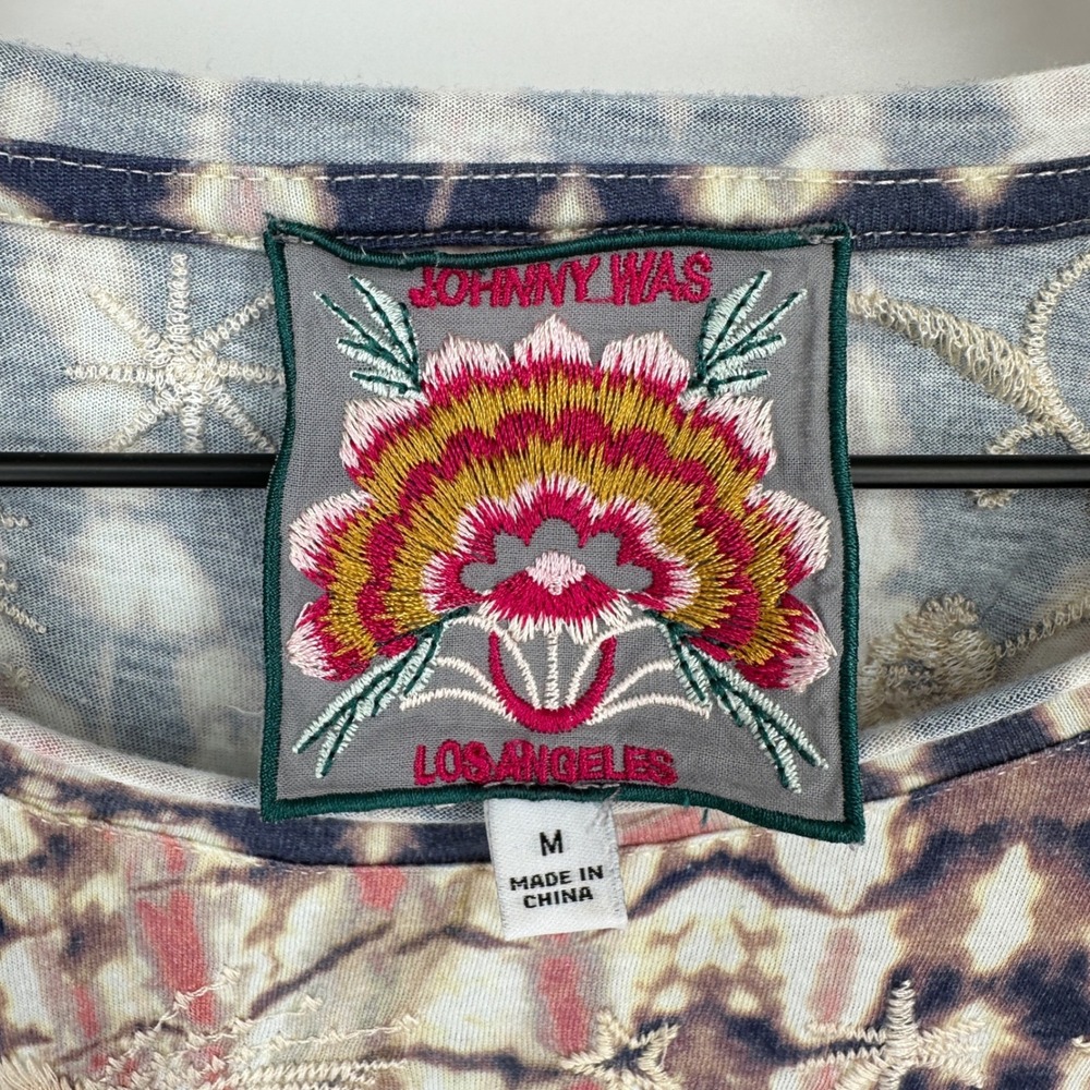 Johnny Was Tunic Top Medium Blue Tie Dye Embroidered Floral Stars Boho - Picture 5 of 11